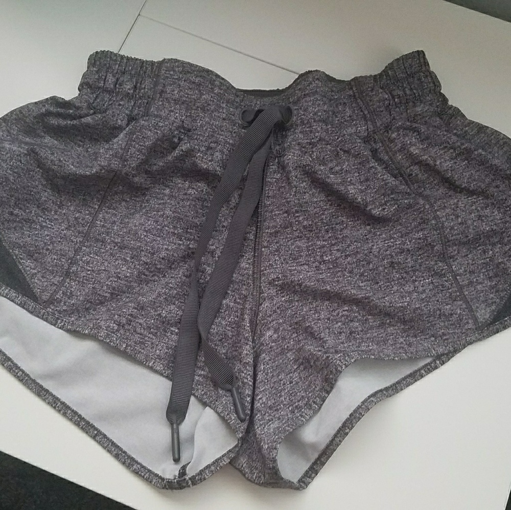 Lululemon grey short shorts